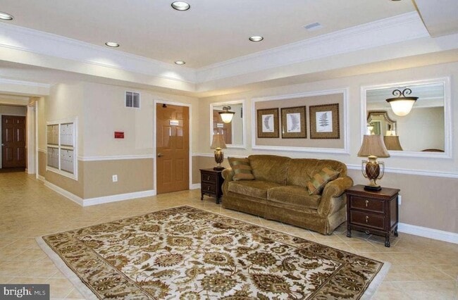 Photo - 5801 Clipper Ln Unit 205