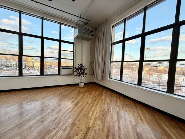 Photo - 2 Union St Unidad 2L