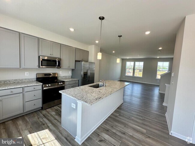 Building Photo - 35 Gray Silver Rd Rental