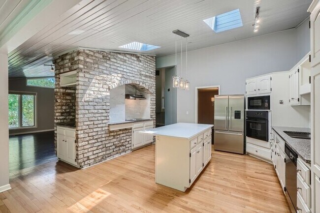 Photo - 7708 Gleason Road, Edina, MN, 55439