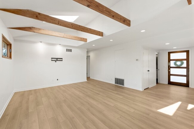 Photo - Charming Cardiff-by-the-Sea Cottage - Spacious, Great Neighborhood