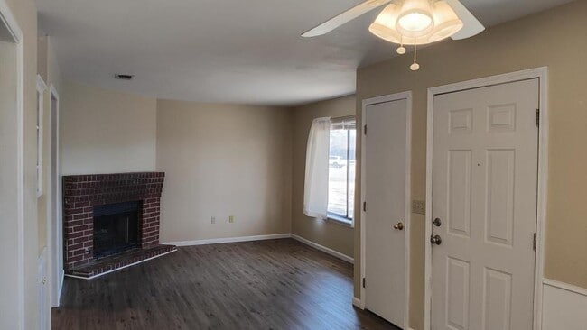 Photo - 2706 5th Ave