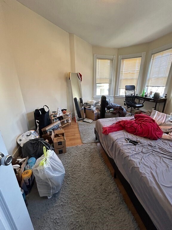 Building Photo - 37 Parker Hill Ave Unit 2