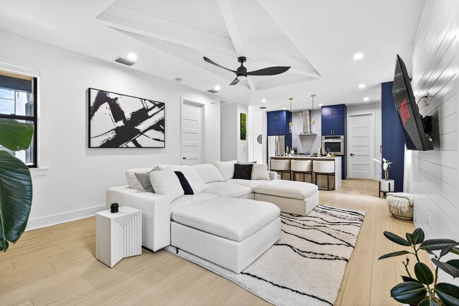 Photo - 1200 E Jean St Unidad ID1344551P