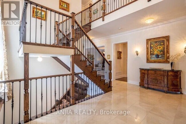 Photo - 115 Stallions Ct