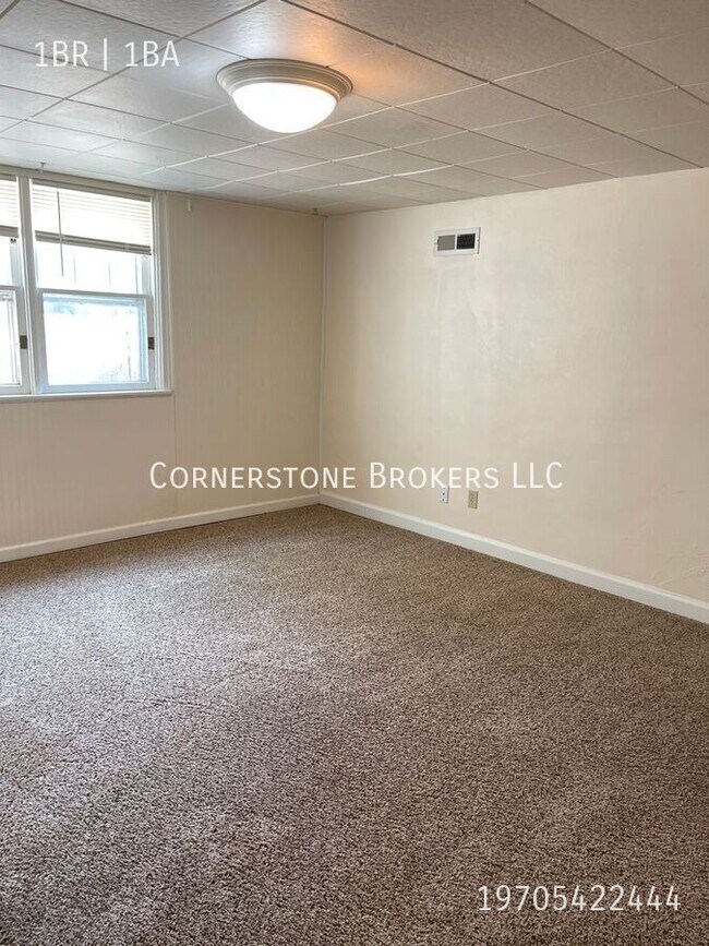 Photo - 227.5 Meeker St