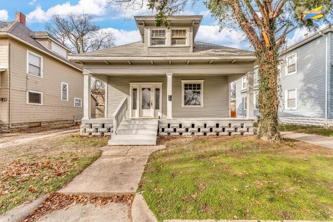 Photo - 305 N Pennsylvania Ave