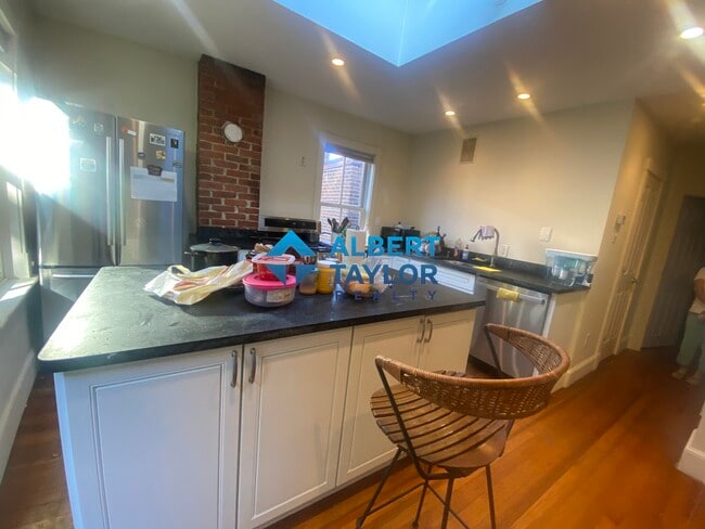 Photo - 151 Highland St Unit 2