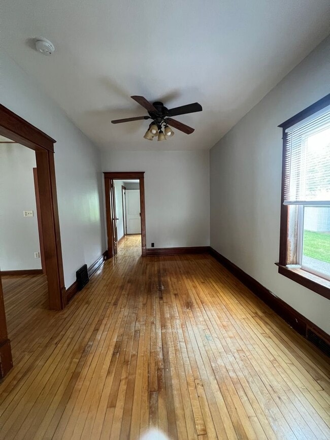 Photo - 4 Bedroom 2 Bath House Available in Wausau NOW!