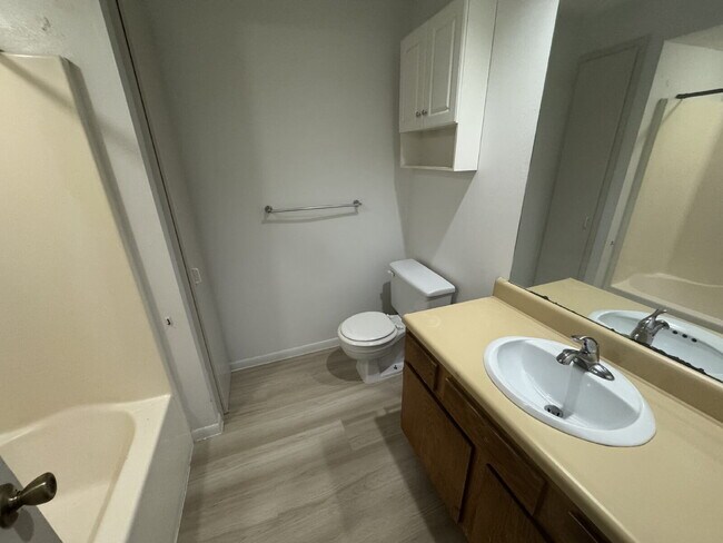 Photo - 1 bedroom apartment with in-unit laundry, ... Unit 5