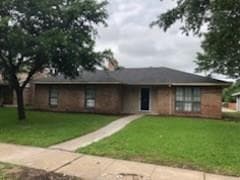 Photo - 2813 Green Oaks Dr House