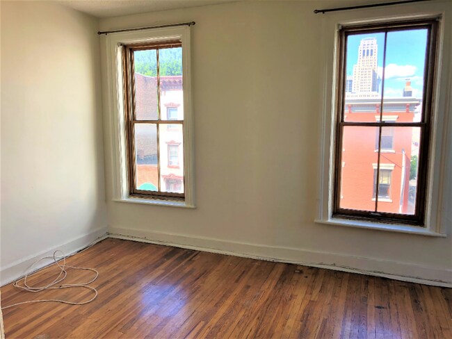 Photo - 326 Madison Ave Unidad 3