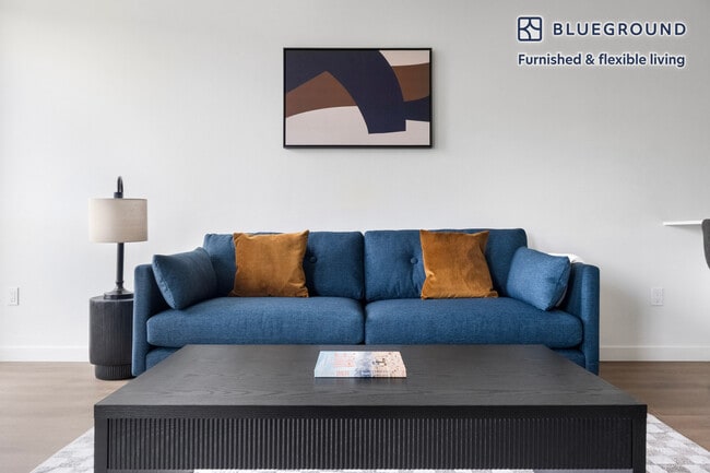 Photo - 12377 137th Pl NE Unidad FL5-ID943