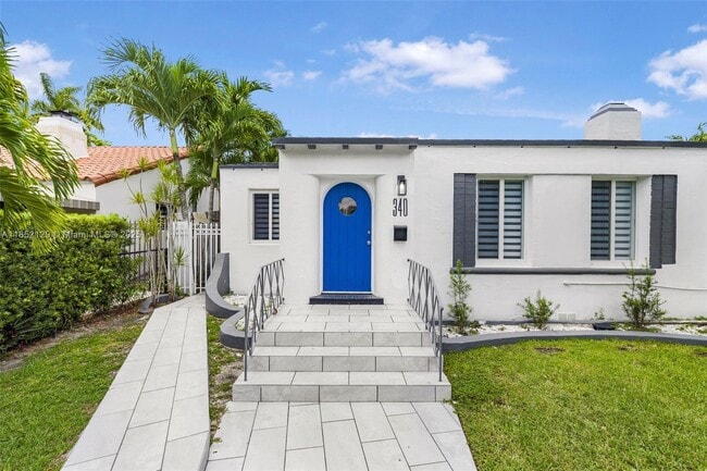 Photo - 340 SW 25th Rd