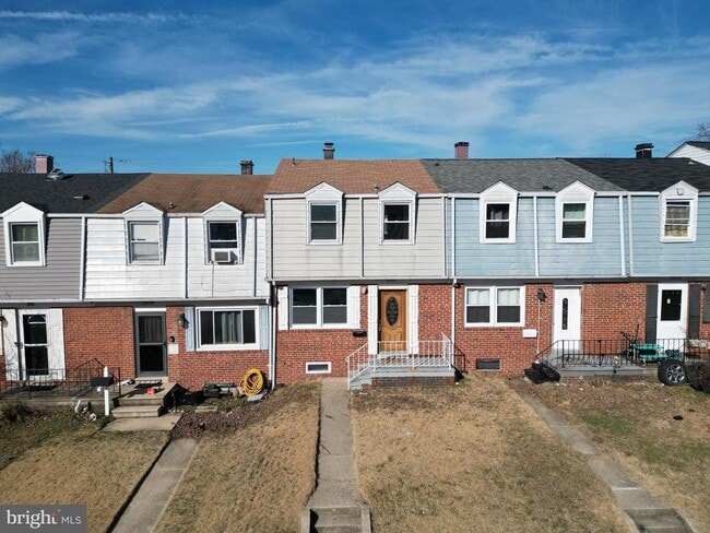 Building Photo - 2008 Ewald Ave