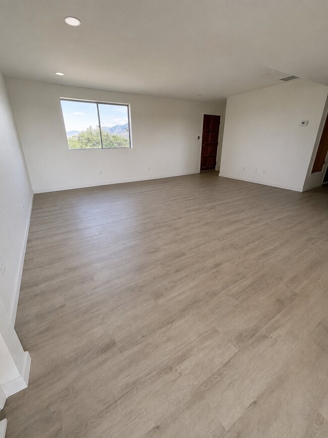 Photo - 12575 N Mountain Breeze Dr