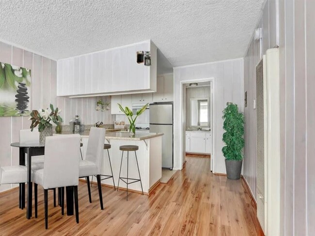 Photo - 7044 Alabama