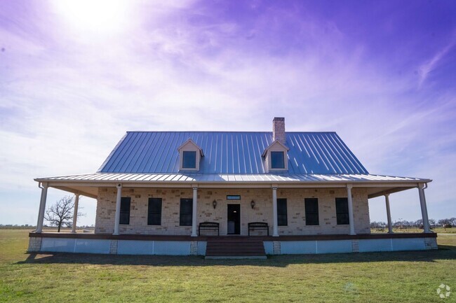 Building Photo - 3 Bed 3 Bath in Krum with 21 acres Rental