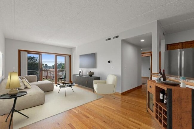 Building Photo - 2 bedroom in Chicago IL 60707 Unit 411 Rental
