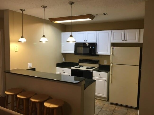 Photo - 155 Anderson Hwy Unidad #331 Tillman Place