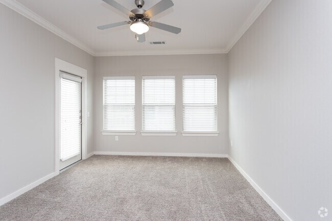1BR, 1BA - 722SF