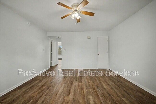 3805 Pleasant Ave