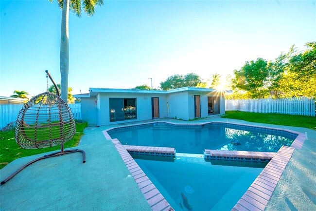 Photo - 1221 W Camino Real