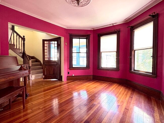104 Hancock St Unidad -
