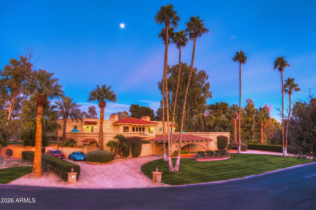 7156 Oakmont Dr