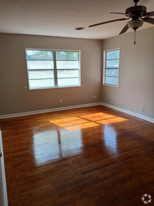 Building Photo - 2731 Gaylynn Dr Rental