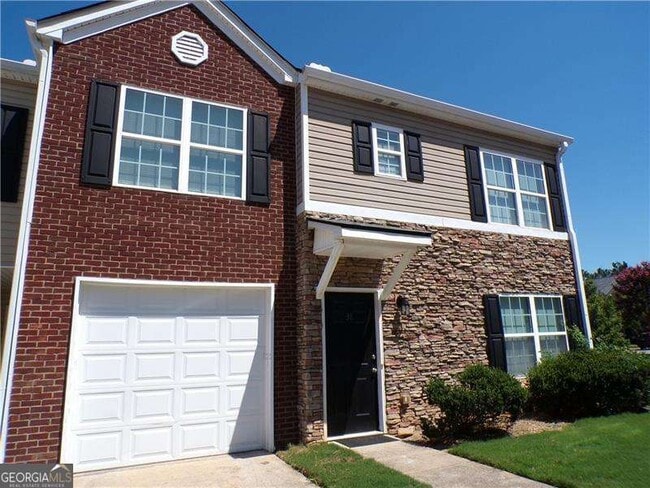 Building Photo - 38 Middlebrook Dr