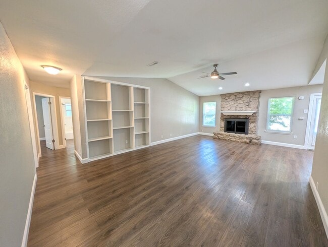 Photo - 3 Bedroom Beauty in Broken Arrow