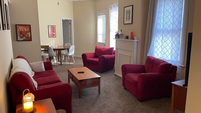 Building Photo - 26 W Hollister St Unit # 2 Melbourne Flats