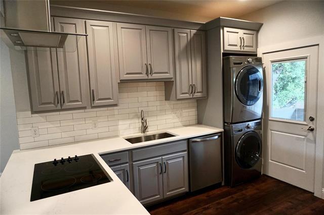 Building Photo - 10730 Park Village Pl Unit C