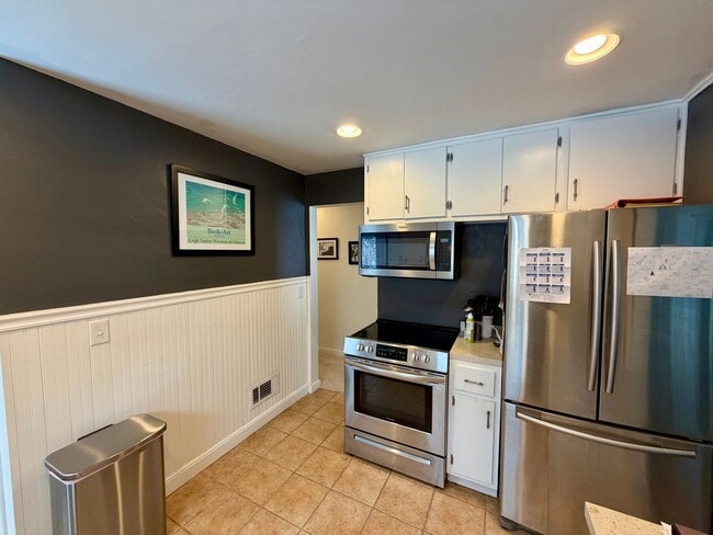 Photo - 3 Bed 1.5 Bath Single Family Home in Scholfield