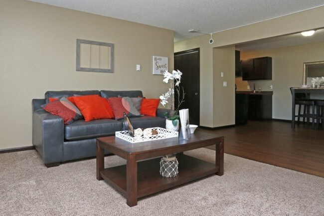 Photo - The Quarters