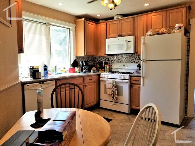 Photo - 38 Donnybrook Rd