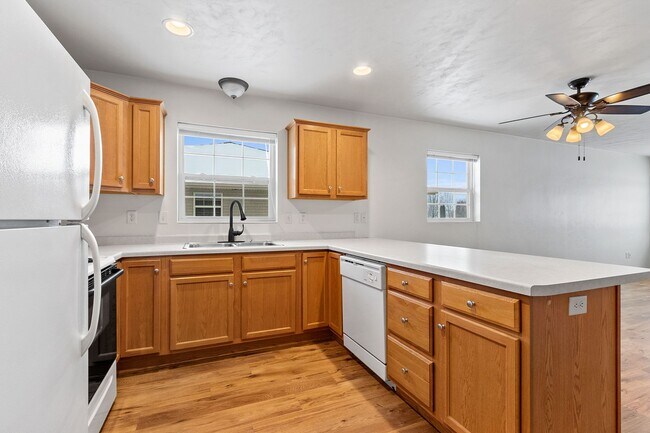 304 - 308 Golfview Road