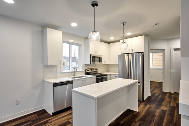 Photo - 1934 NW Grant Ave