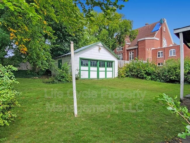 Photo - 631 M.L.K. Jr St SE