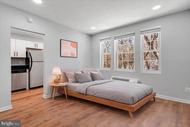 Photo - 1909 N Rhodes St Unidad 25