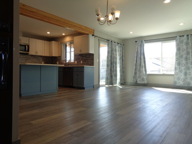 Photo - 1364 Northern Heights Loop NE