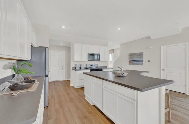 Photo - 2256 Horseshoe Cir