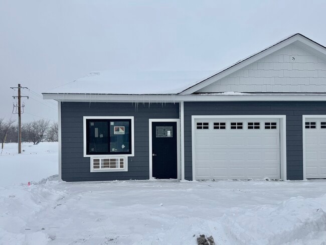 Building Photo - Liberty Villas Bldg. 02