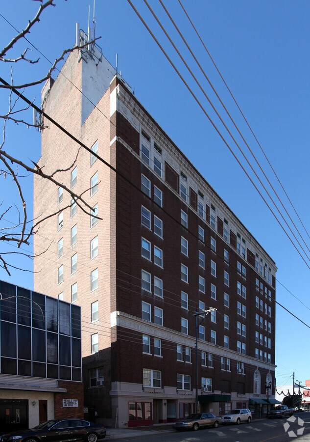 Photo - Wayneborough House