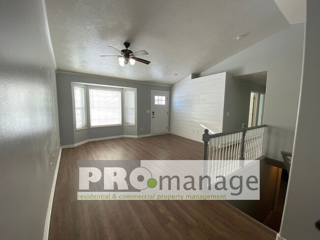 Photo - 4149 Birchwood Cir