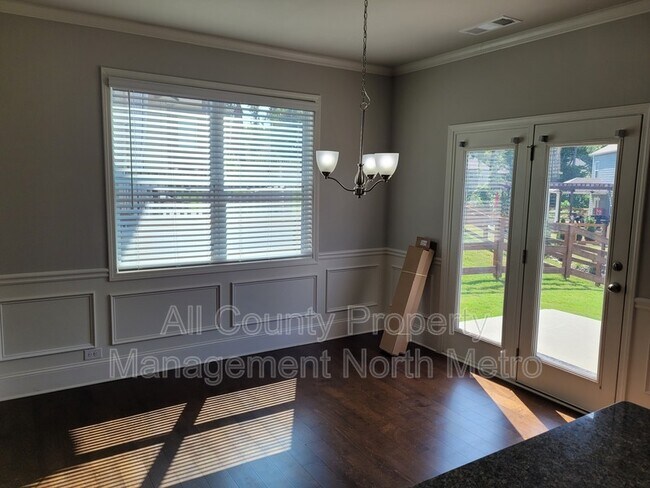 Photo - 6477 Crosscreek Ln