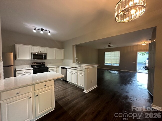 Photo - 6613 Rothchild Dr