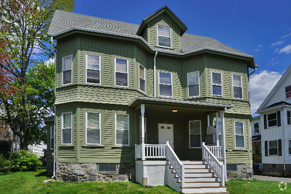 Building Photo - 252 Ash St Unit 04 Rental