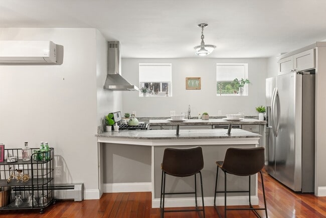 Photo - 15 Millmont St Unit B